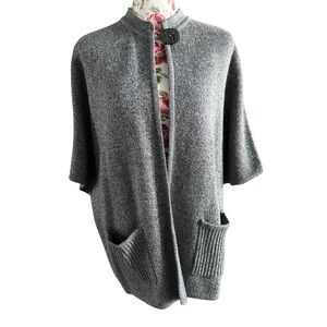 Gray short sleeve sweater cardigan xl front pockets soft & cozy coldwater creek